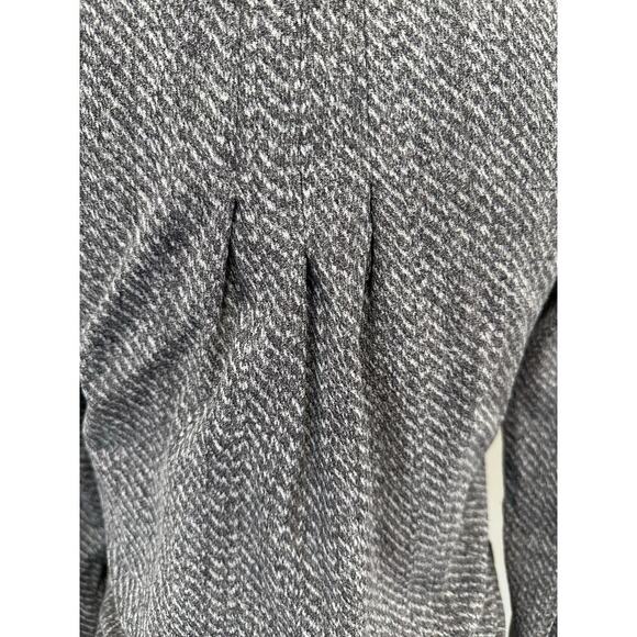 Lululemon Long Sleeve Top - Picture 5 of 9